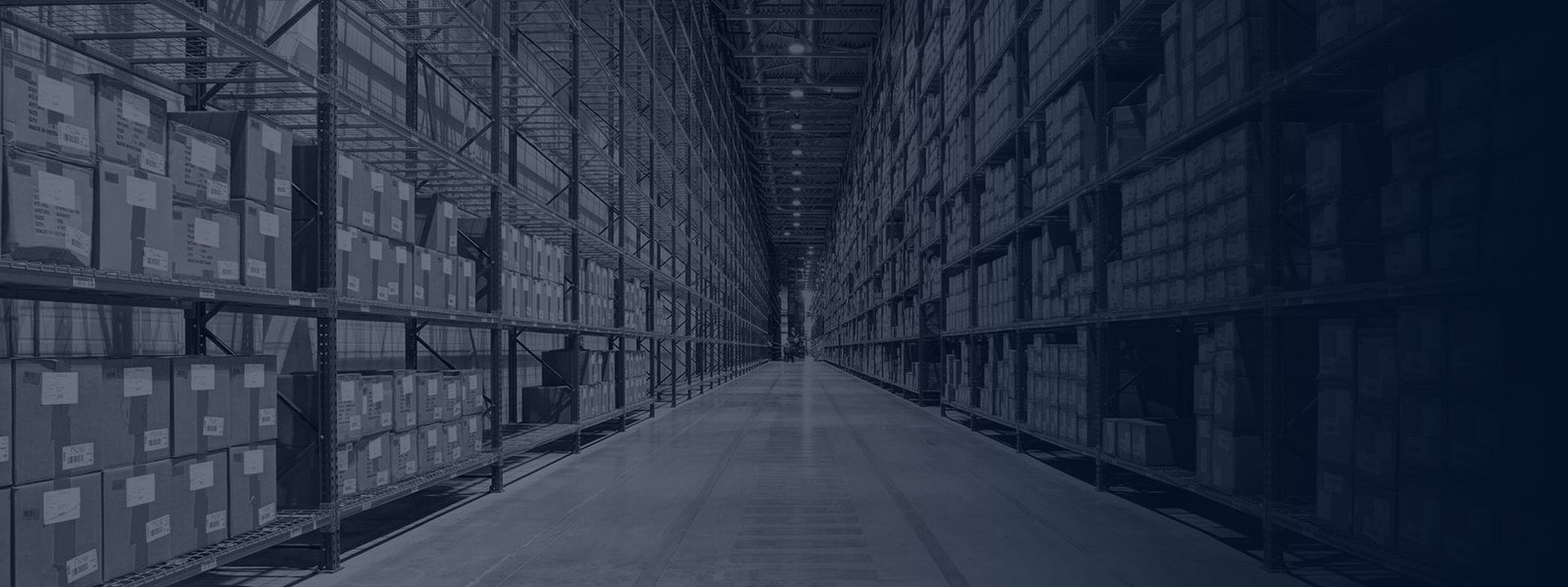 Warehouse freight operations with organized cargo aisles